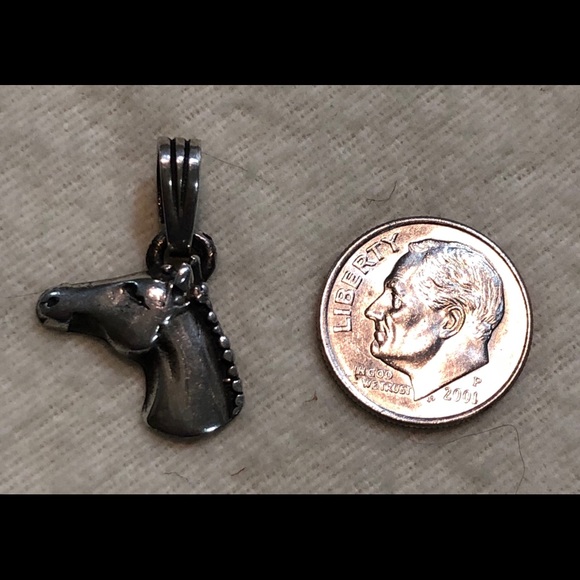 Silver Horse Head Profile Pendant - Picture 2 of 4